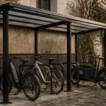 Abri vélo sécurisé en acier noir, vélos cadenassés