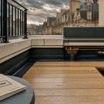 Terrasse sur toiture inclinée avec dalles sur plots et relevé d’étanchéité